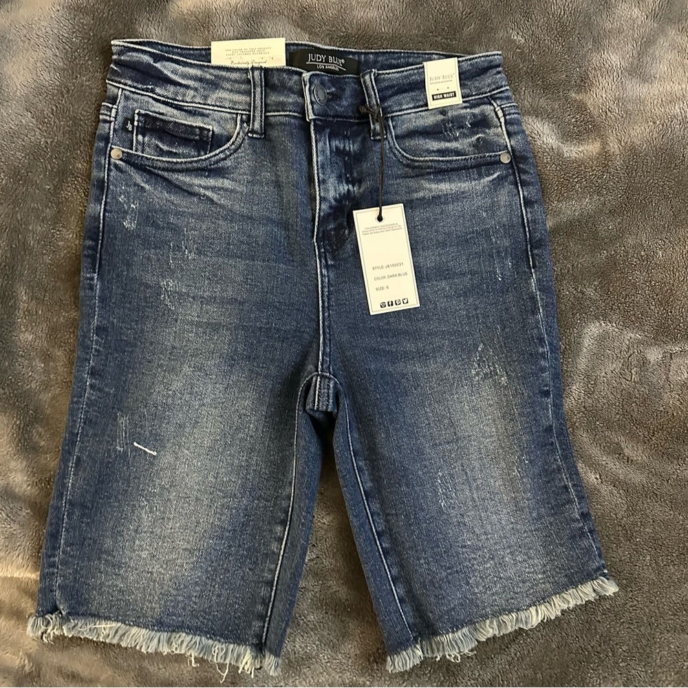 Judy Blue High Rise Cut Off Bermuda Shorts Size Small NWT
